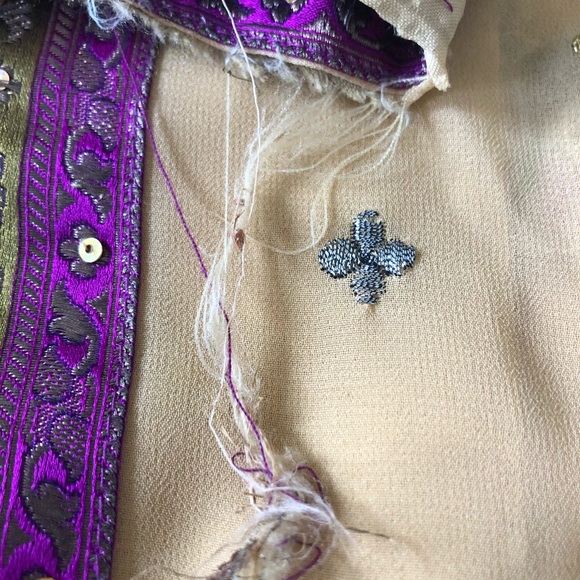 Preloved Saree fabric in tan with machine and hand embroidery, and purple lace. - Picture 11 of 14